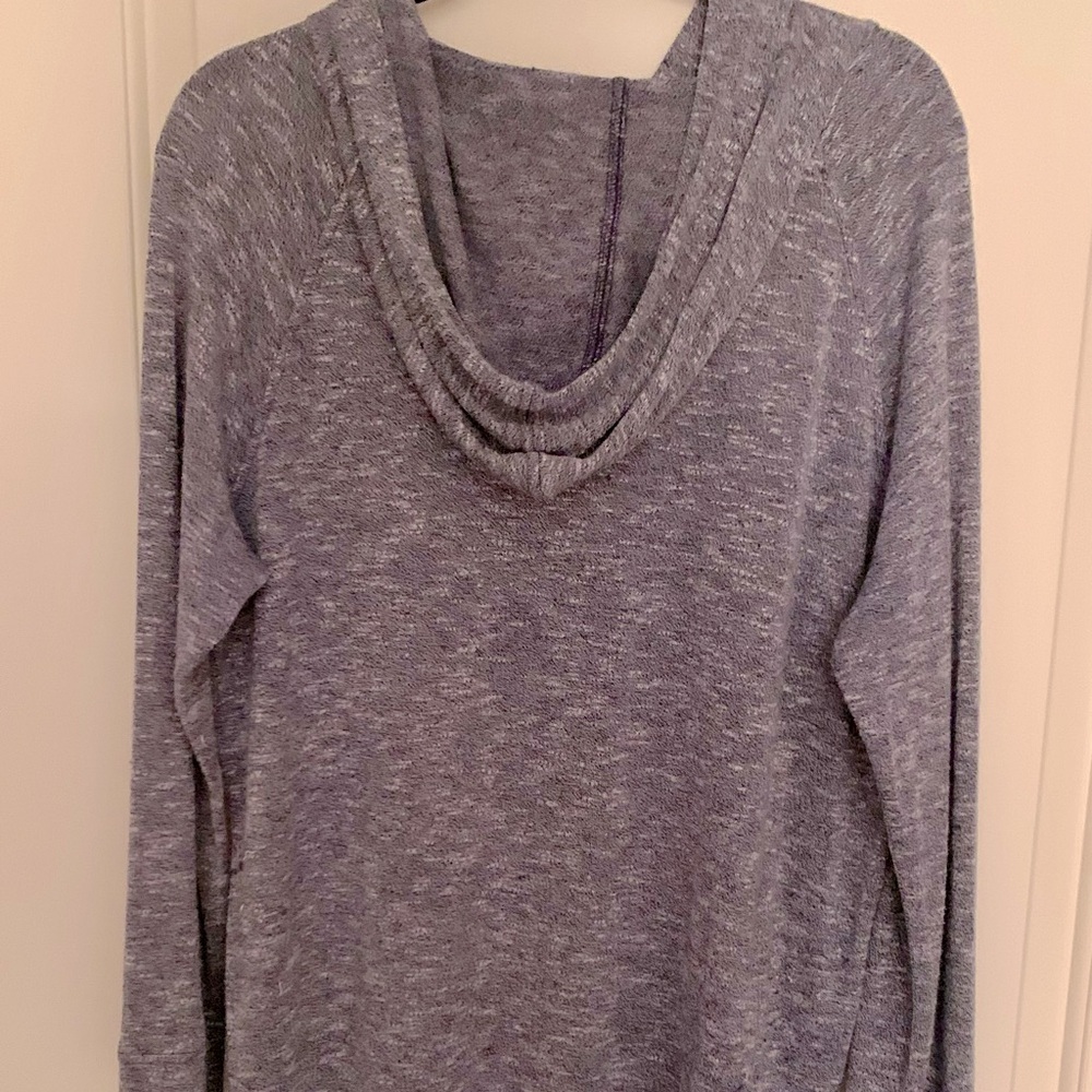 Lou and Grey pullover top w/hood Size L - Picture 2 of 2
